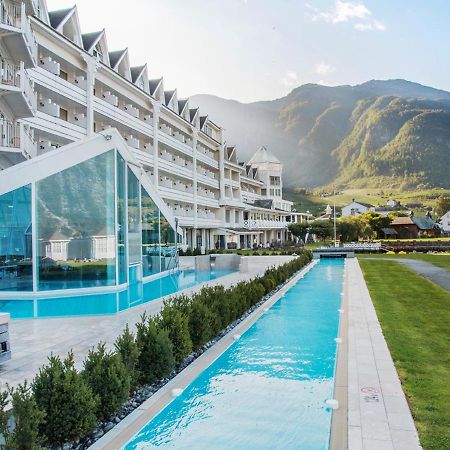 Hotel Ullensvang Лофтхус Екстериор снимка