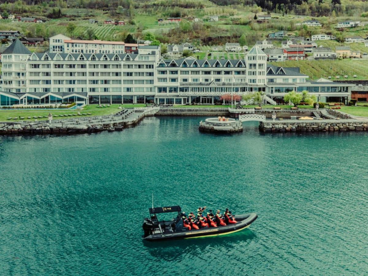 Hotel Ullensvang Лофтхус Екстериор снимка