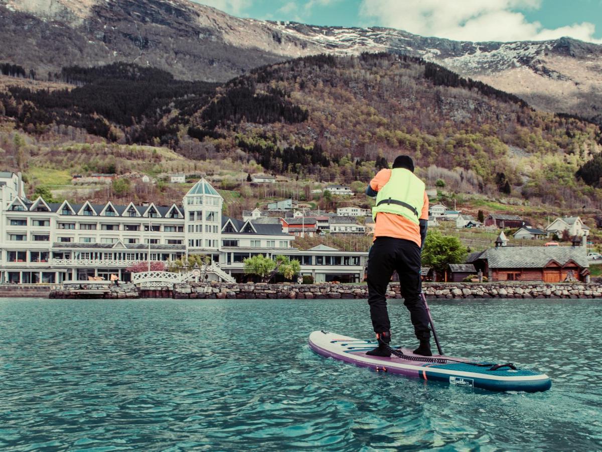 Hotel Ullensvang Лофтхус Екстериор снимка