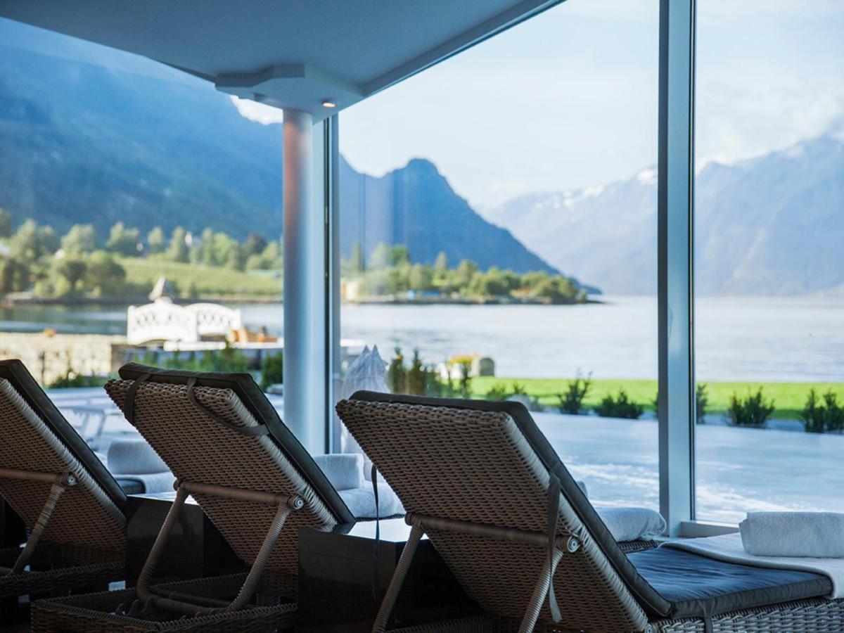Hotel Ullensvang Лофтхус Екстериор снимка
