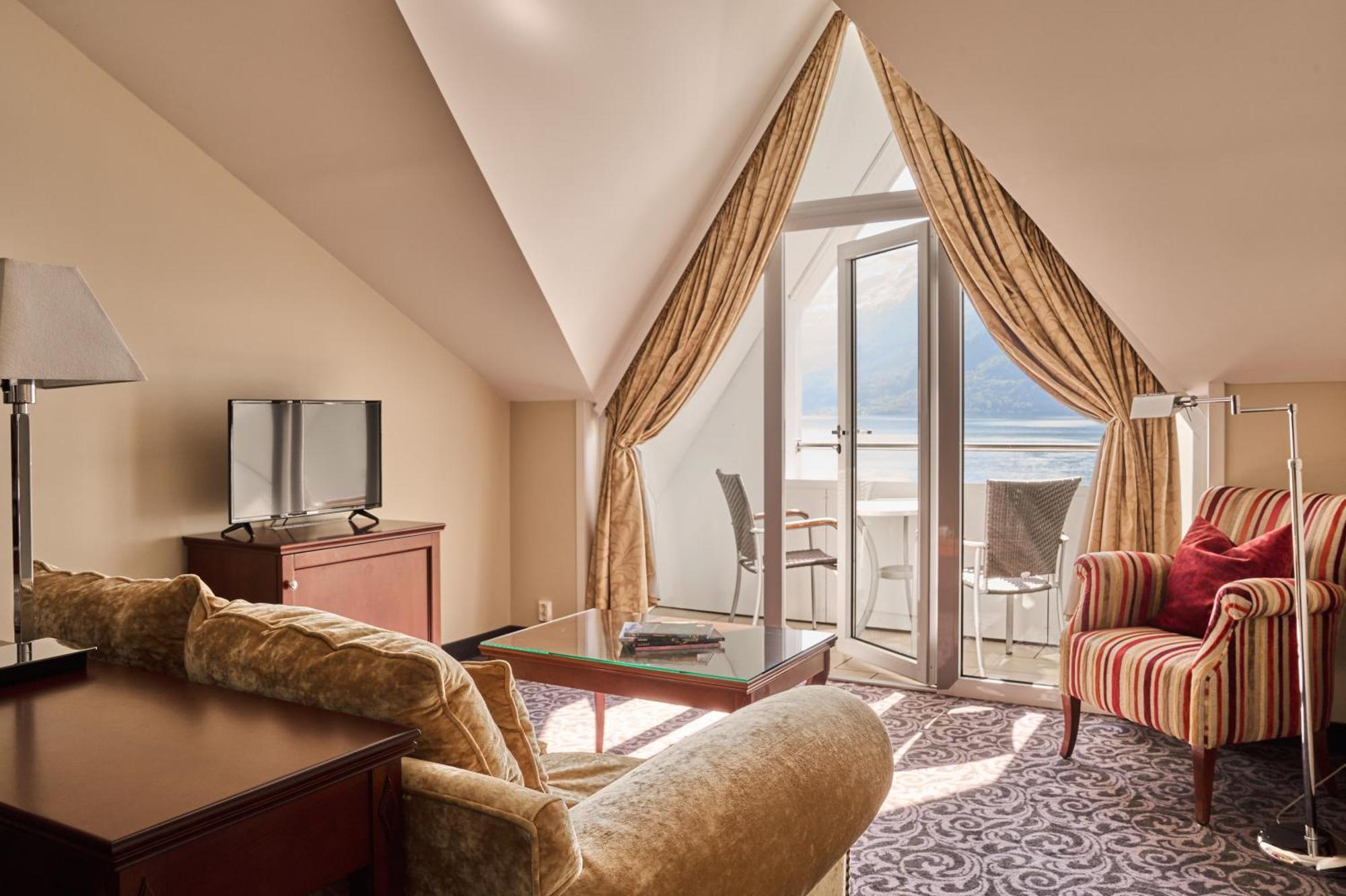 Hotel Ullensvang Лофтхус Екстериор снимка